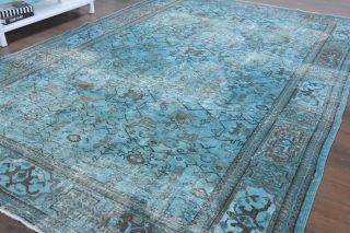 Vintage Area Rug - Thumbnail