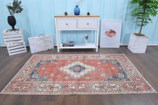 Vintage Area Rug - Thumbnail