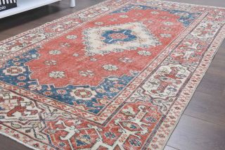 Vintage Area Rug - Thumbnail