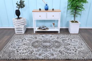 Vintage Area Rug - Thumbnail