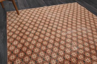 Retro Vintage Area Rug - Thumbnail