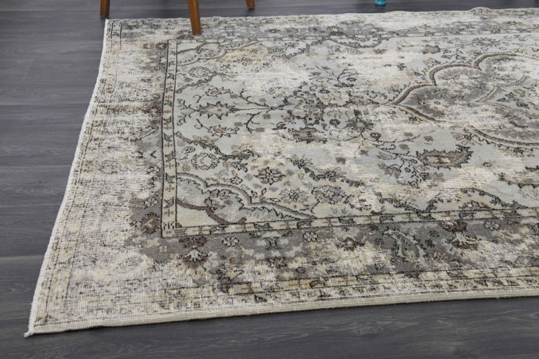 Vintage Distressed Floral Carpet