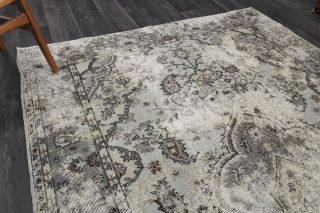 Vintage Distressed Floral Carpet - Thumbnail