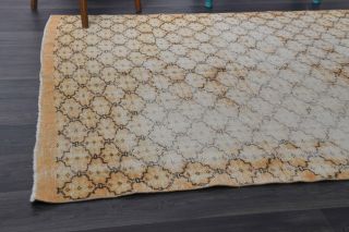 Vintage Area Rug - Thumbnail