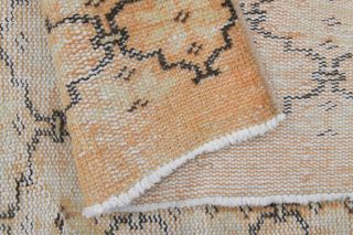 Vintage Area Rug - Thumbnail