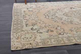 Vintage Oriental Area Rug - Thumbnail