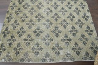 Vintage Floral Area Rug - Thumbnail