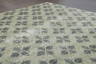 Vintage Floral Area Rug - Thumbnail