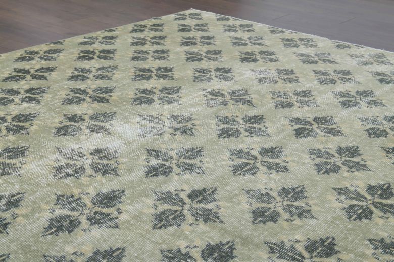 Vintage Floral Area Rug