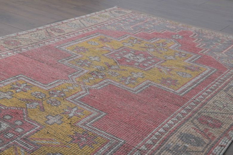 Varosh Vintage Area Rug