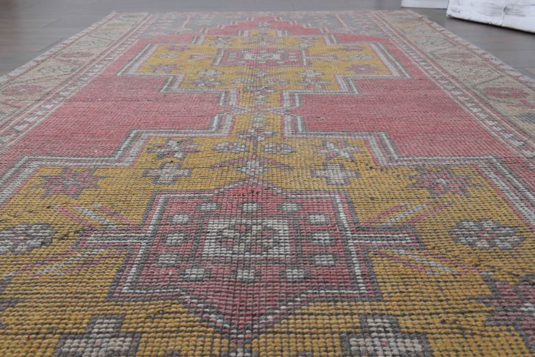 Varosh Vintage Area Rug