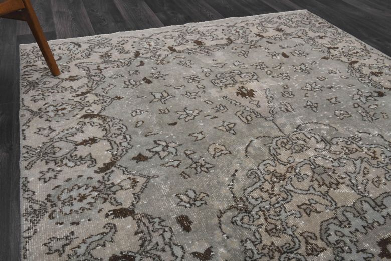 Turkish Anatolian Vintage Area Rug