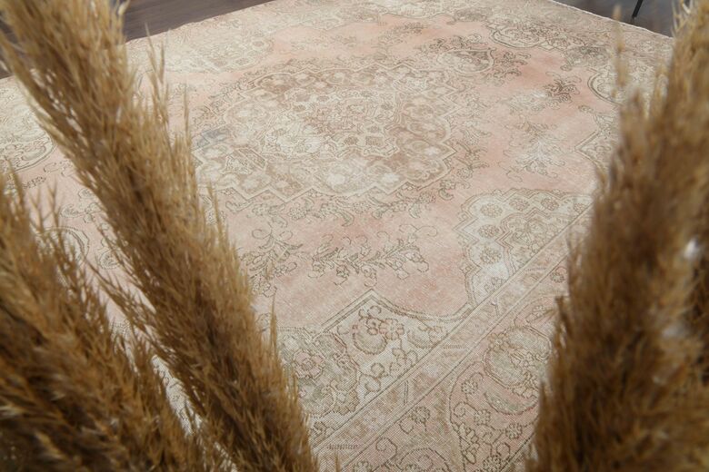 Vintage Hand-Knotted 10x12 Pink Persian Rug