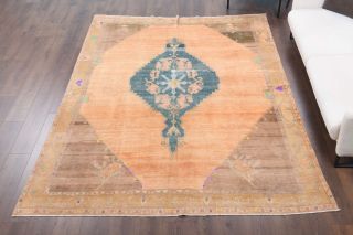 Vintage Area Rug - Thumbnail