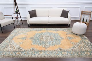 Vintage Area Rug - Thumbnail