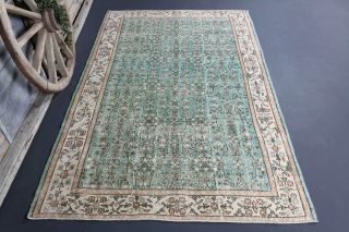 Vintage Area Rug - Thumbnail