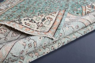 Vintage Area Rug - Thumbnail