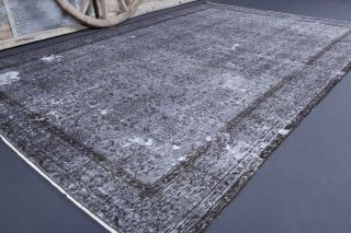 Vintage Area Rug - Thumbnail