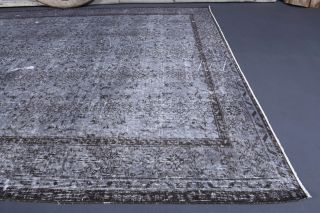 Vintage Area Rug - Thumbnail