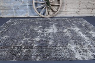 Vintage Distressed Area Rug - Thumbnail