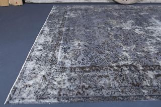 Vintage Distressed Area Rug - Thumbnail