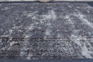 Vintage Distressed Area Rug - Thumbnail