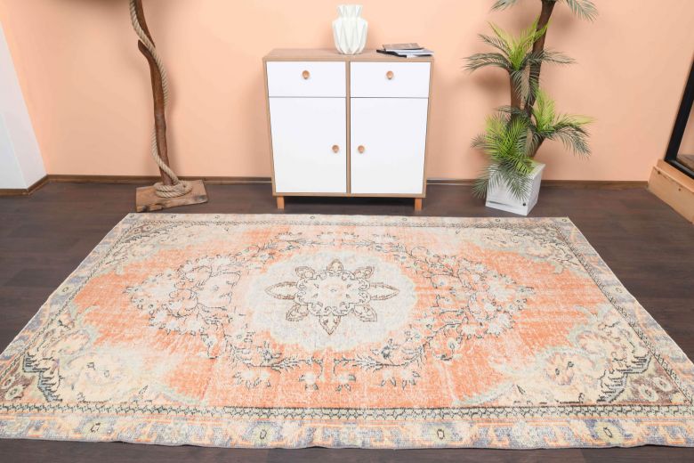 Vintage Oriental Anatolian Area Rug