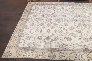 Vintage Area Rug - Thumbnail