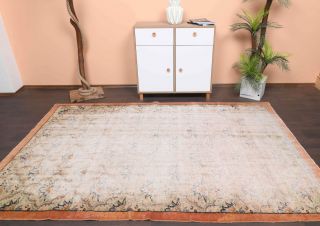 Vintage Area Rug - Thumbnail