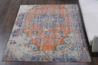 Vintage Oriental Area Rug - Thumbnail