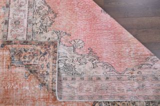 Vintage Area Rug - Thumbnail