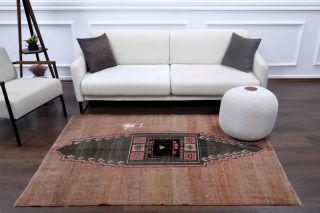 Eastern Anatolian Vintage Area Rug - Thumbnail