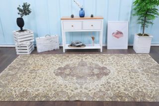 Vintage Floral Beige Rug - Thumbnail