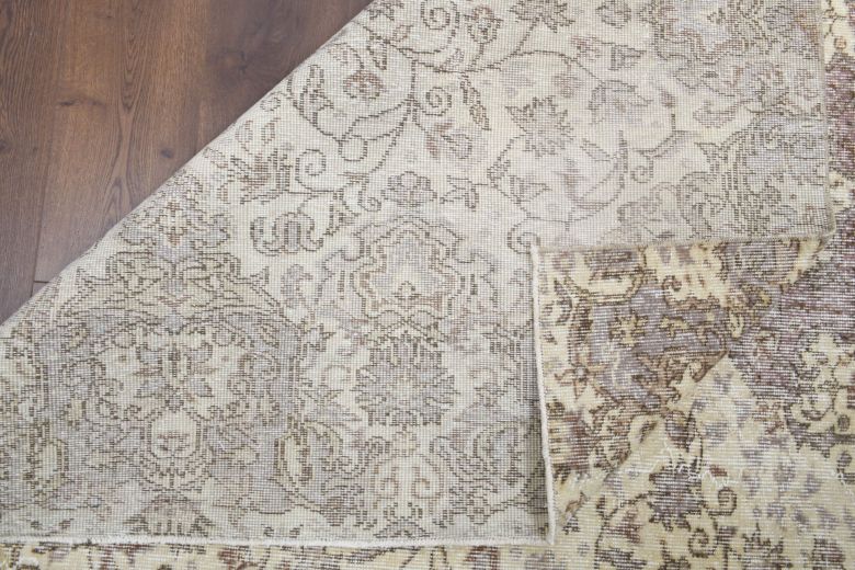 Vintage Floral Beige Rug