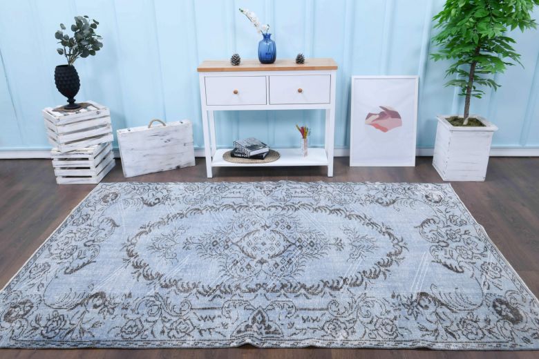 Vintage Oriental Anatolian Area Rug