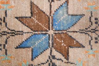 Vintage Area Rug - Thumbnail