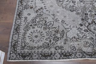 Vintage Area Rug - Thumbnail