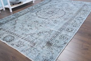 Vintage Area Rug - Thumbnail