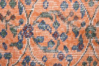 Vintage Floral Area Rug - Thumbnail