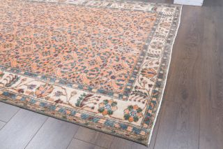 Vintage Floral Area Rug - Thumbnail