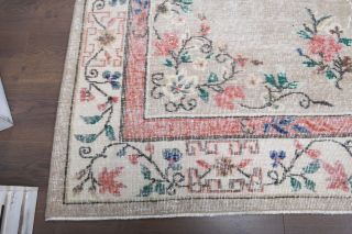 Oriental Vintage Area Rug - Thumbnail