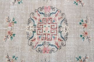 Oriental Vintage Area Rug - Thumbnail