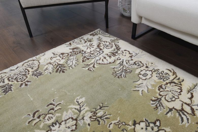 Oriental Vintage Area Rug