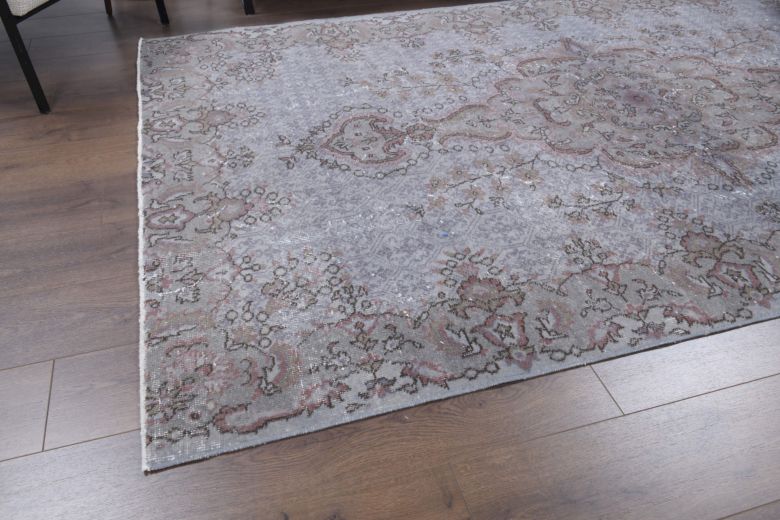 Vintage Oriental Area Rug - 28604