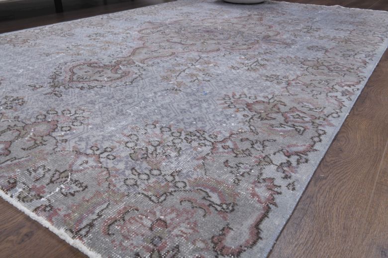 Vintage Oriental Area Rug - 28604