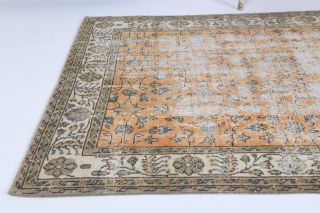 Vintage Area Rug - Thumbnail