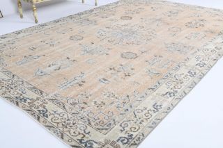 Vintage Area Rug - Thumbnail