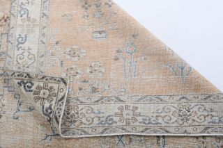 Vintage Area Rug - Thumbnail