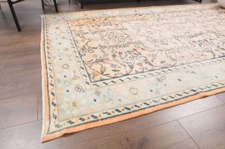 Vintage Floral Area Rug - Thumbnail