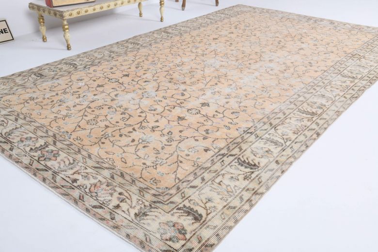 Vintage Floral Area Rug